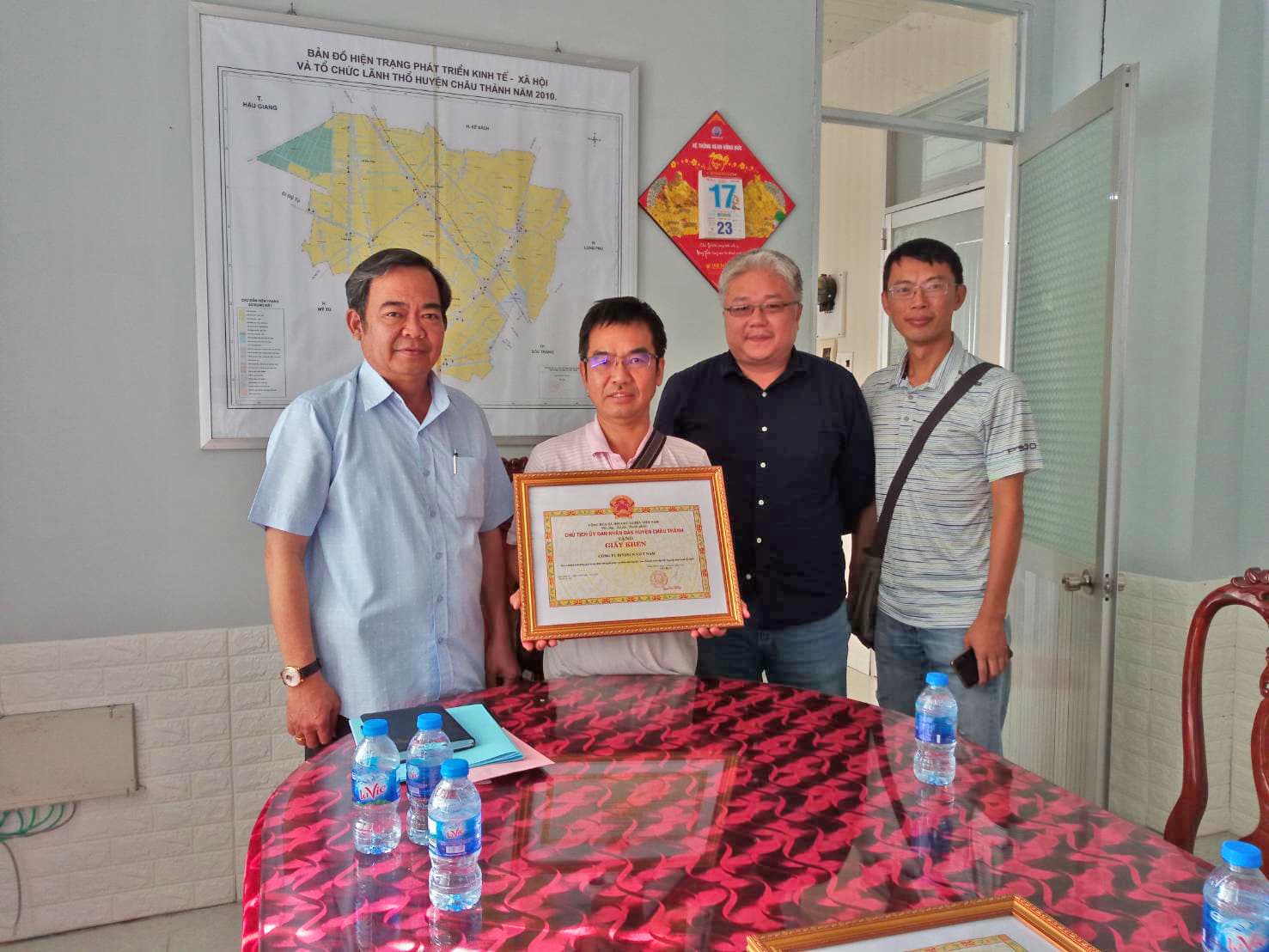 LNY Donations to Soc Trang Local Government